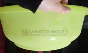 small plastic hand basins